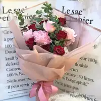 混色玫瑰花束11朵 情人節送花-加贈閃耀燈串