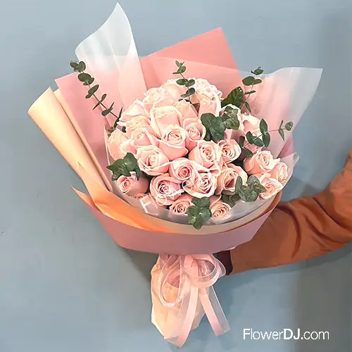33朵玫瑰花束送台北 情人節推薦