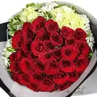 愛情的對比-33朵紅玫瑰花束