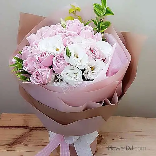 愛情的浪漫-22朵粉玫瑰花束
