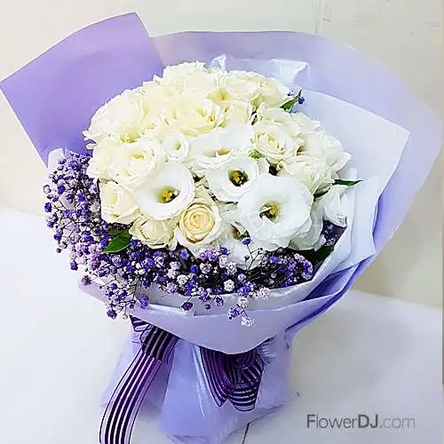 皎潔-22朵白玫瑰花束