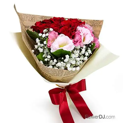 愛情補給-8朵紅玫瑰小型花束