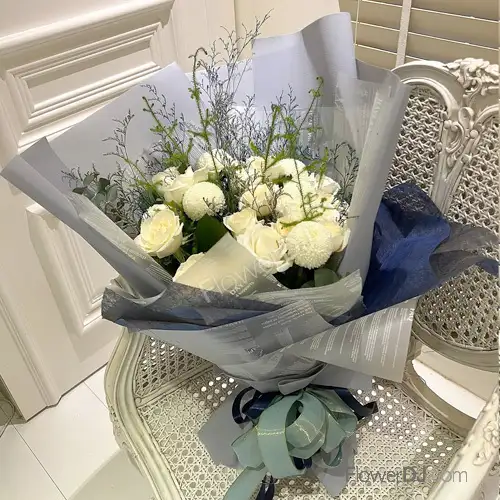 白玫瑰21朵花束 台中花店送花